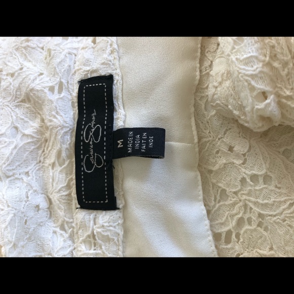 ✨SALE✨ Off White Lace Dress • Open Back • MEDIUM - Picture 8 of 8